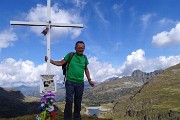 34 Alla Cima di Mezzeno (2230 m) con vista verso il Pizzo del Becco e i Laghi Gemelli